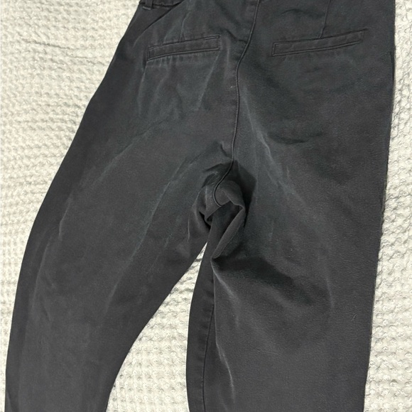 Old Navy High Rise Pixie - Picture 5 of 6